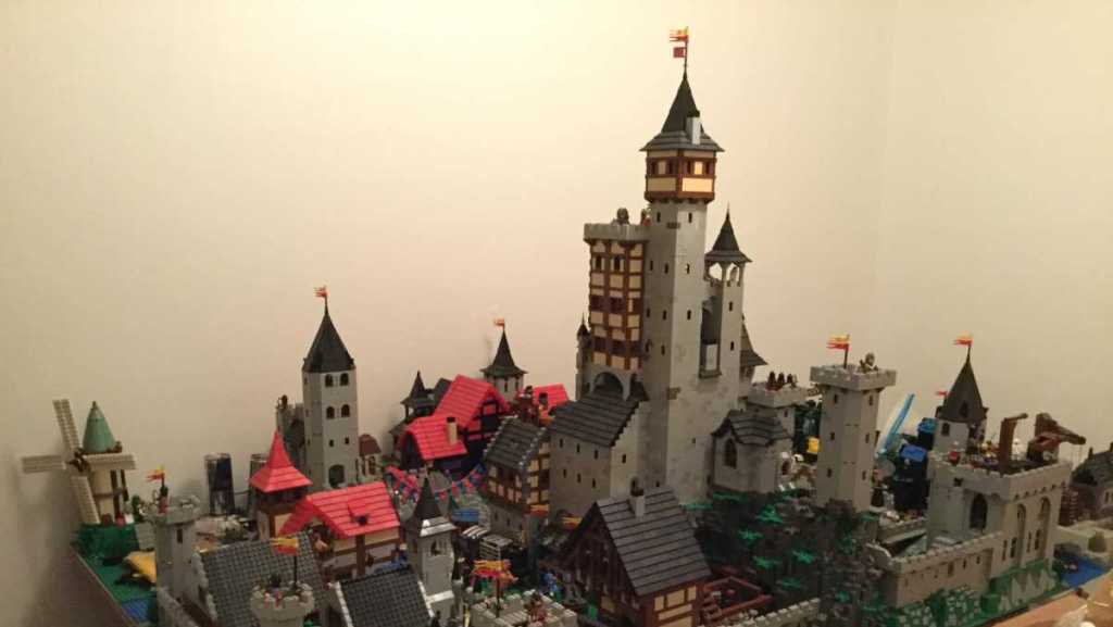 Avec sa société Anima’brique, Florian vit de sa passion pour les legos