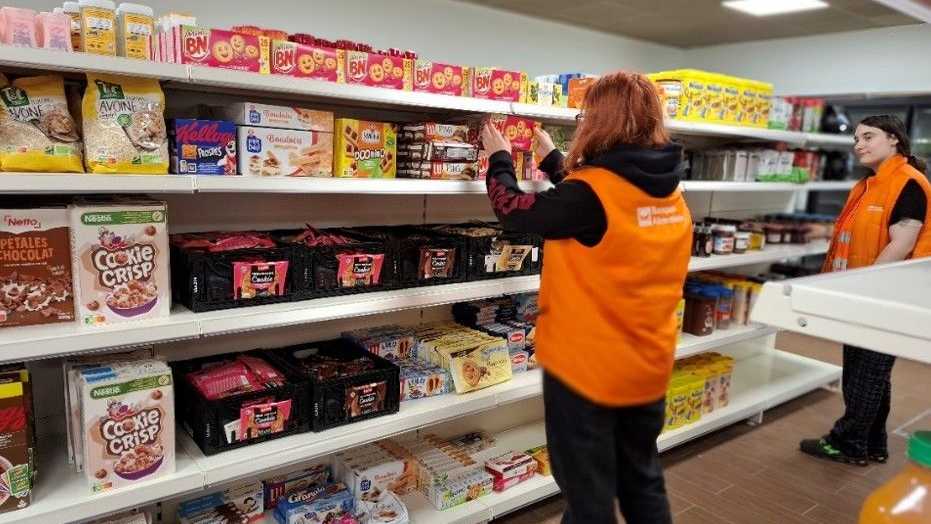 Grenoble : L’épicerie Le Rayon Esope 38 soutient les étudiants précaires