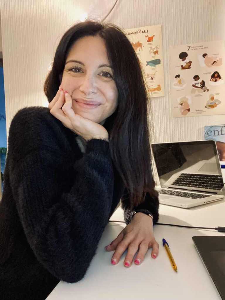 Laurie Daniel est auxiliaire de puériculture et accompagnante périnatale