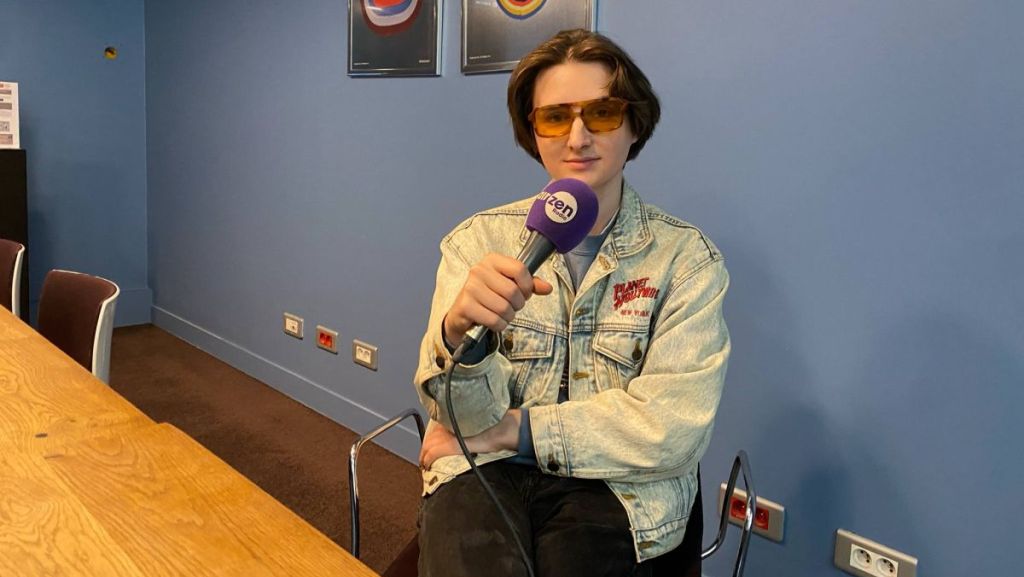 Mattyeux du duo Videoclub se dévoile dans son premier album solo “Mirages”