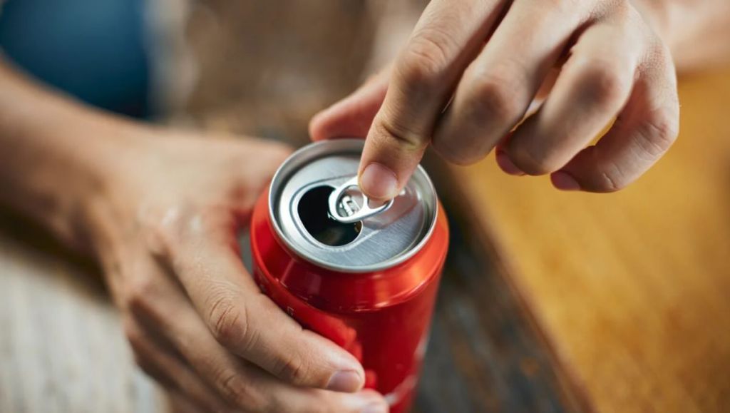 Canette juste ouverte