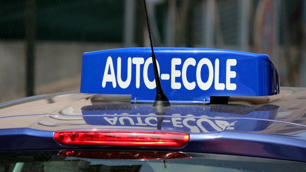 Une auto-école