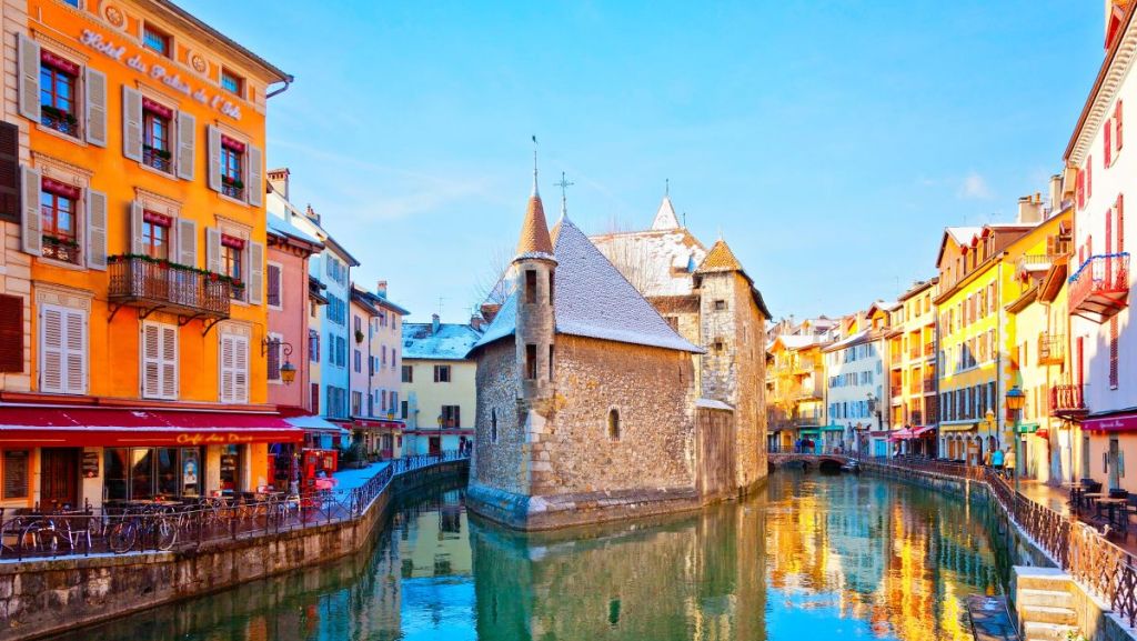 Haute-Savoie : Découvrir Annecy à travers ses initiatives inspirantes
