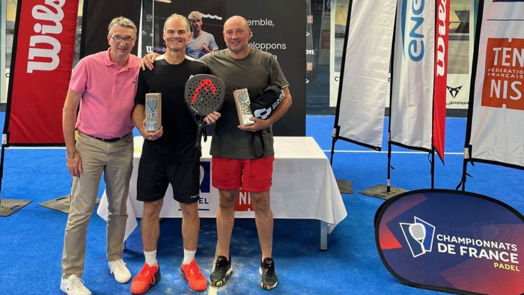 Petit cours de padel avec le champion de France des plus de 45 ans