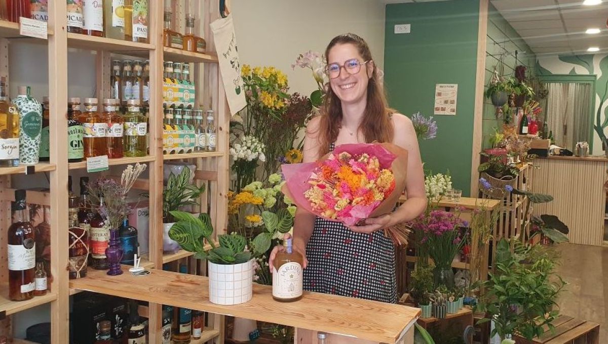 À Bordeaux, Vert et Verre dénote avec son concept original de fleuriste-caviste