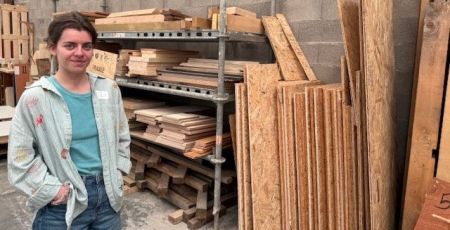 Colmar : ce collectif transforme les chutes de bois en mobilier