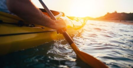 Kayak dans l'eau