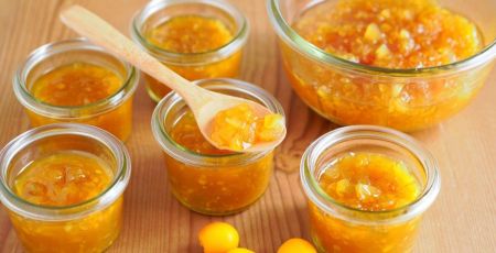 Pots de confiture de mirabelle