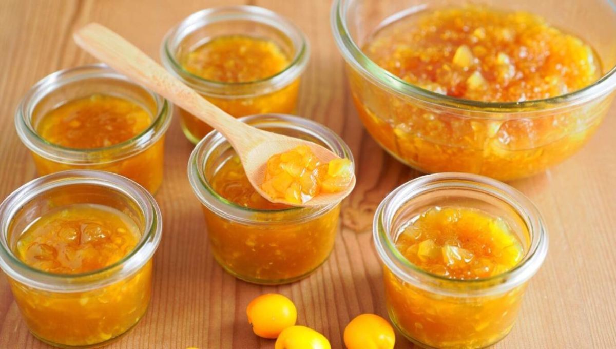 Pots de confiture de mirabelle