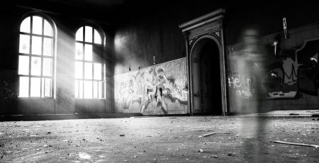 Draguignan : une exposition propose de passer l’été avec les fantômes